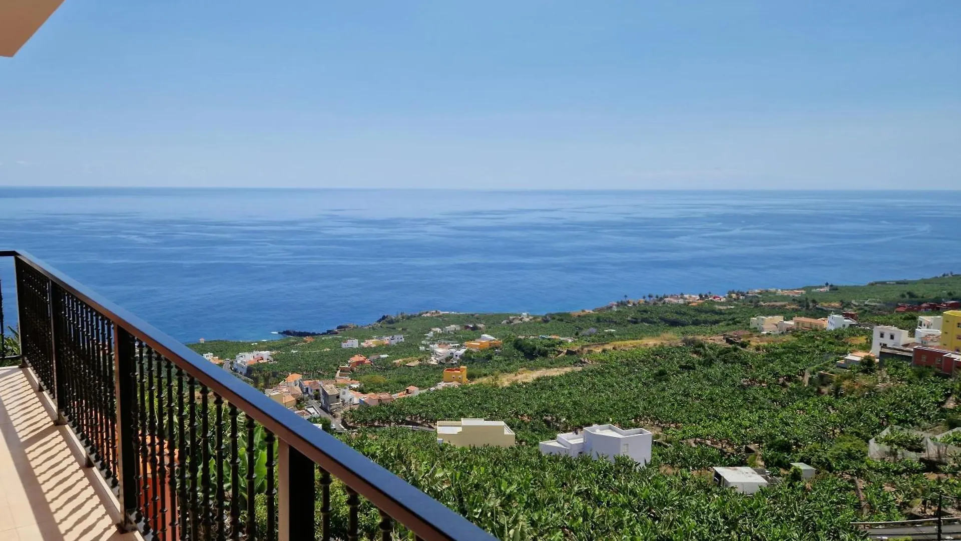 Vivienda Los Tilos contacts